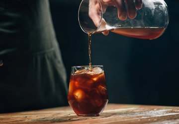 How to Brew Iced Pour-Over Coffee